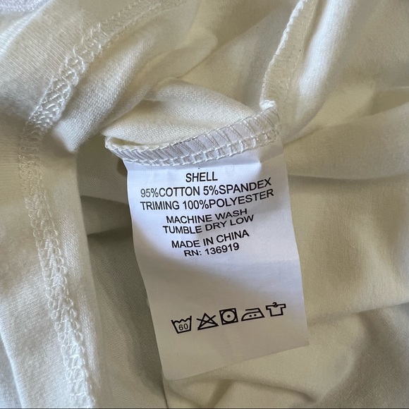 NWT Trish Scully off white sleeveless top with flower detail - Picture 6 of 9